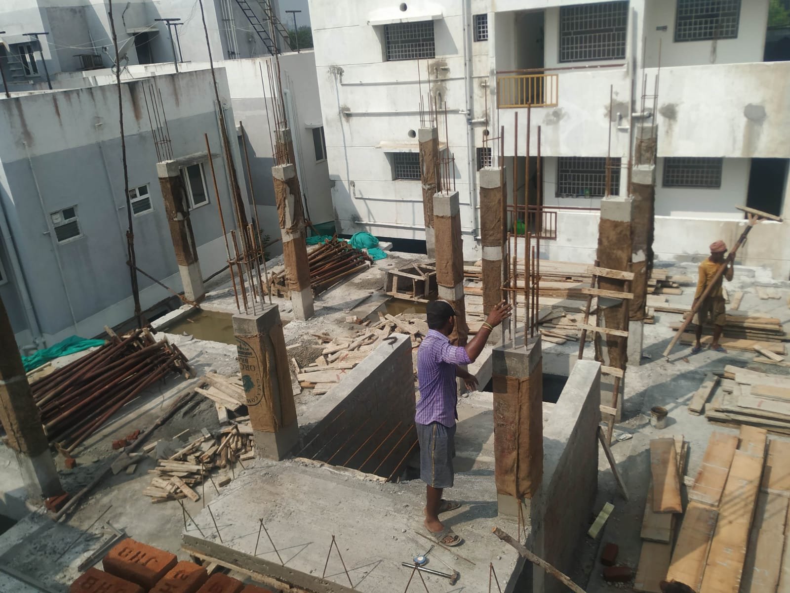 building column and concrete construction work in progress